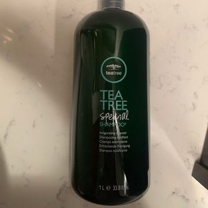 Tea Tree Special Shampoo 33.8 NWT with pump top